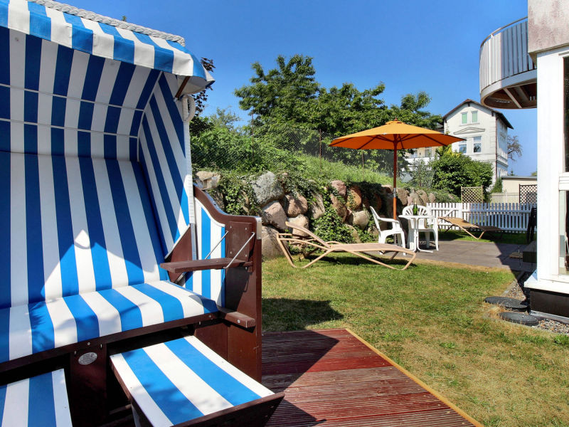 App. 4 - Terrasse, Garten